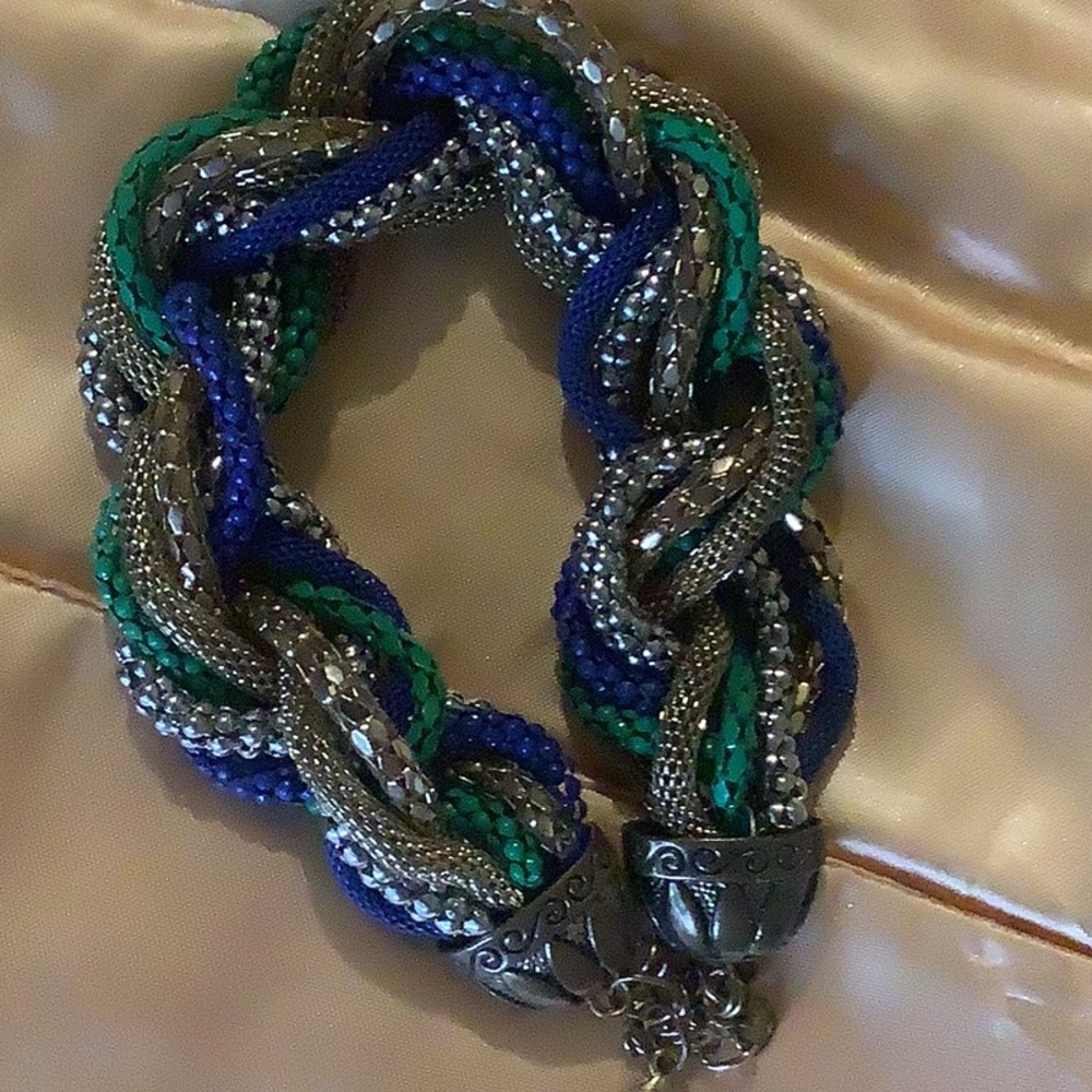 ALI KHAN NEW YORK STUNNING MULTICOLOR TWISTED 10 inches Bracelet